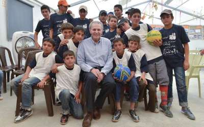 Ex-Olympics chief Rogge visits young Syrian refugees in Jordan with message of hope