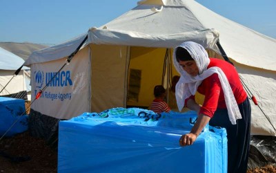 Displaced Iraqis seek safety and aid in camps as winter falls
