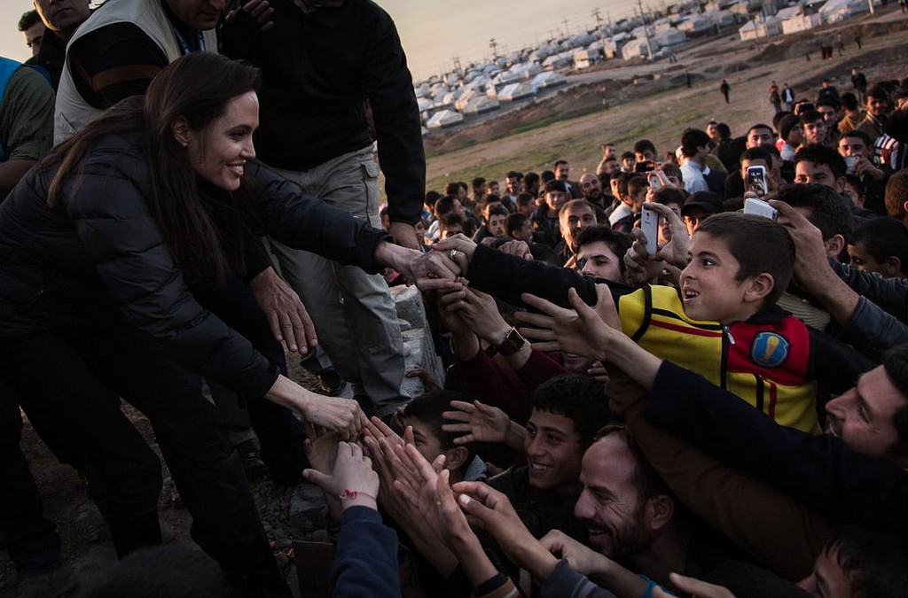 Angelina Jolie, envoyée spéciale du HCR, en visite en Irak, appelle la direction internationale à mettre fin à ces souffrances.
