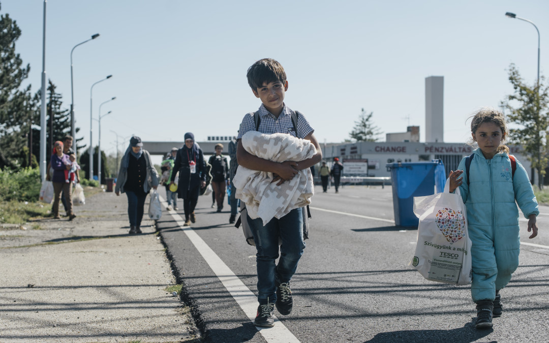 Europe: Women and Children arrive exhausted into Austrian town to warm welcome