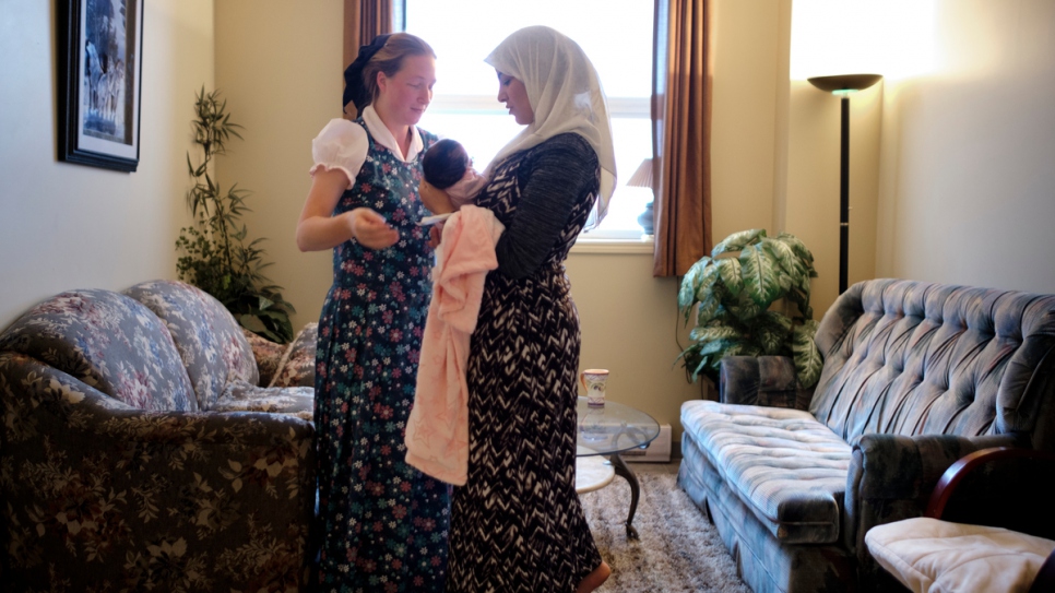 syrian-refugees-canadian-hutterite-hosts