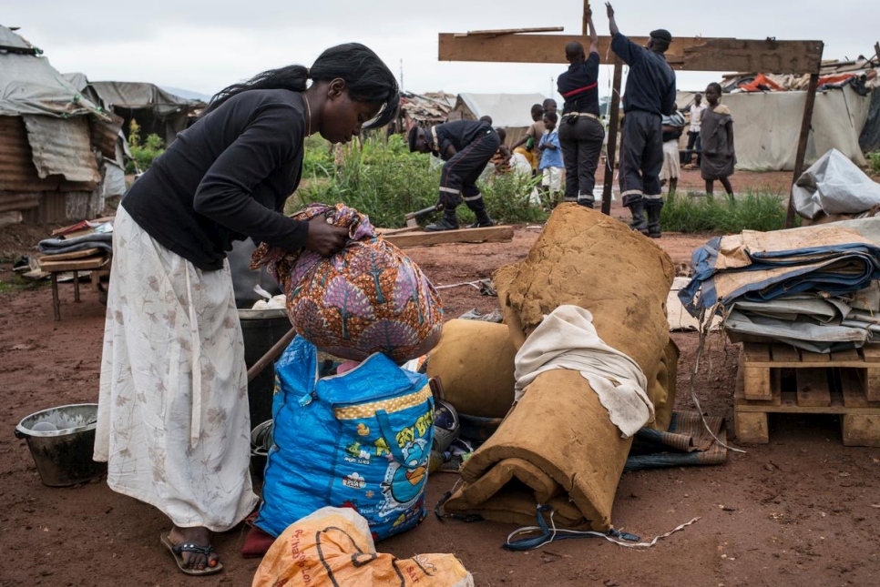 As tensions ease, some displaced return to Bangui