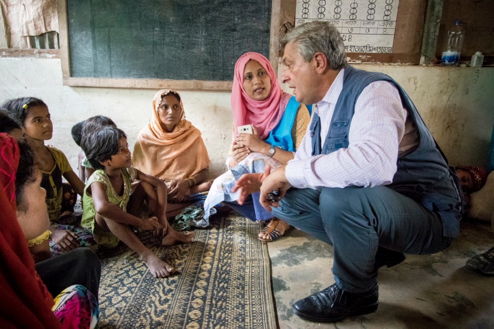 Grandi highlights needs of refugees in Bangladesh