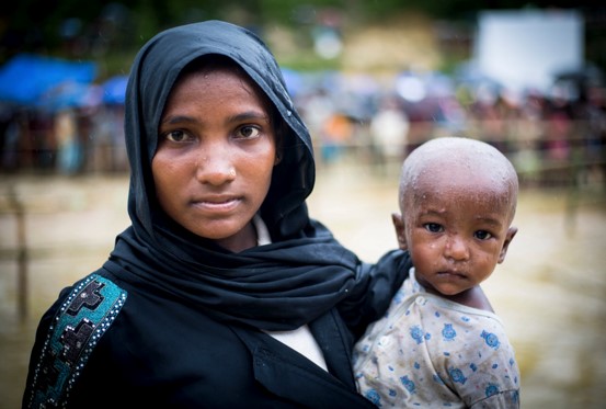 Your support helps to shelter and assist Rohingya refugee children and their families, keeping them safe and sound. ©UNHCR/Roger Arnold