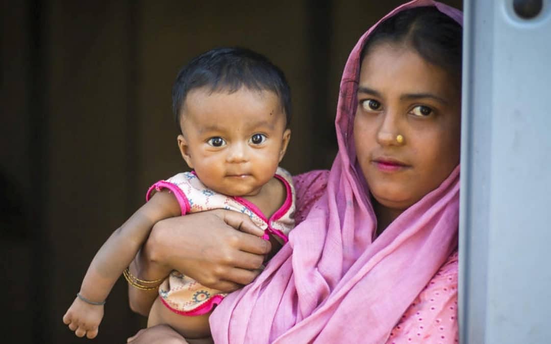 Venir en aide à la fois aux réfugiés rohingyas et à leurs hôtes au Bangladesh