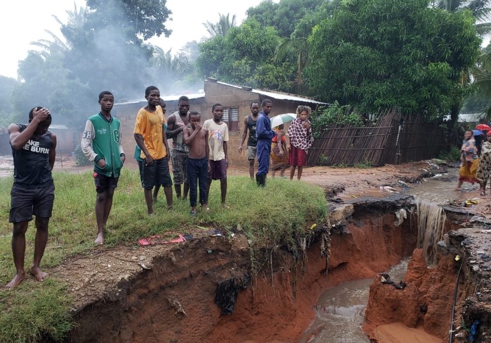 UNHCR team witnesses destruction in aftermath of Cyclone Kenneth