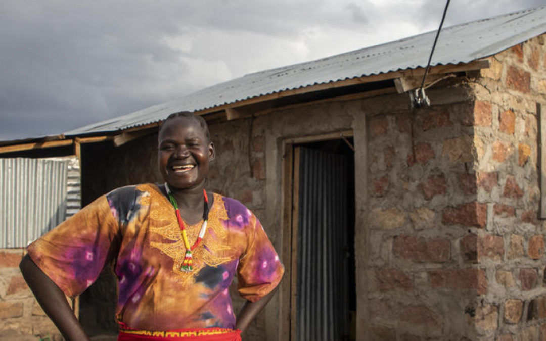 Kenya : L’aide en espèces pour la construction d’abris offre plus d’autonomie aux réfugiés et à leurs hôtes