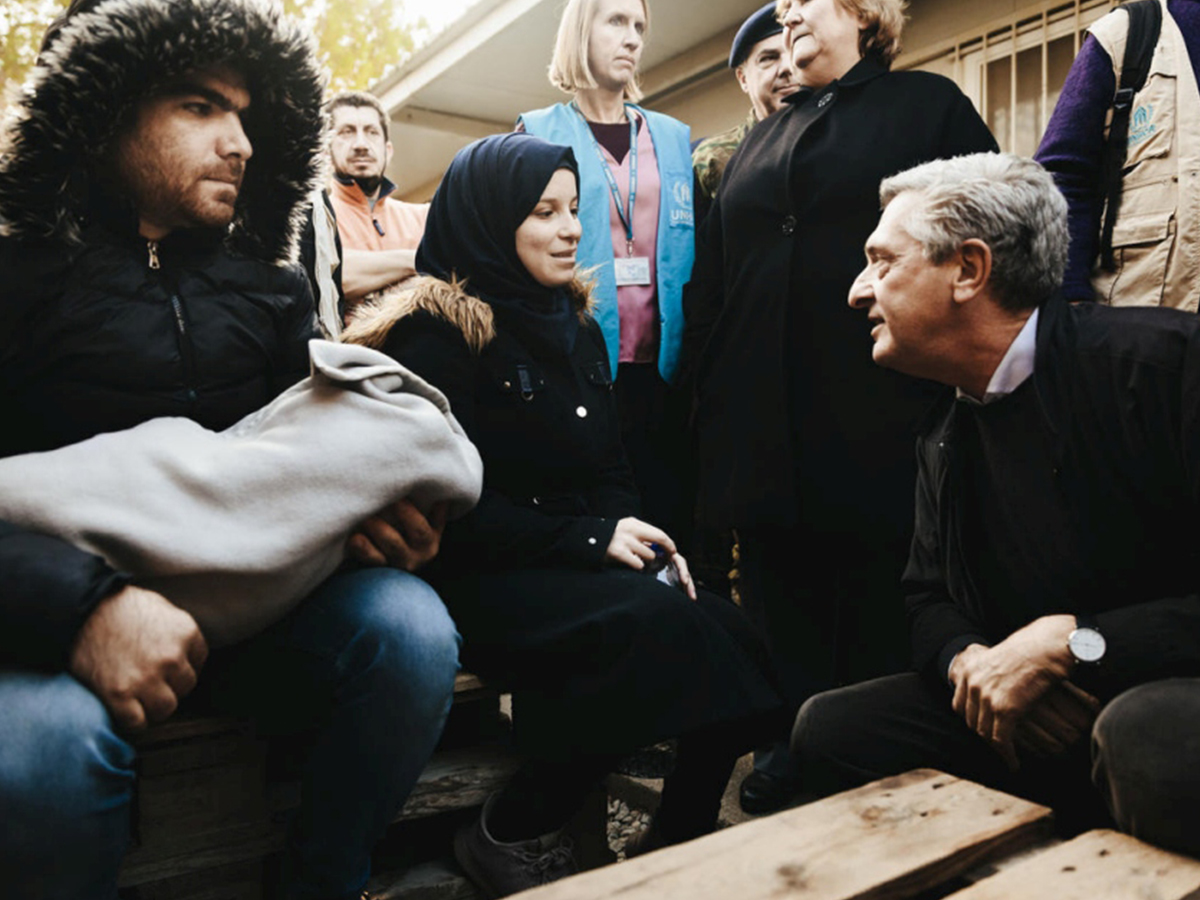 Filippo Grandi speeks to refugees on Greek Island