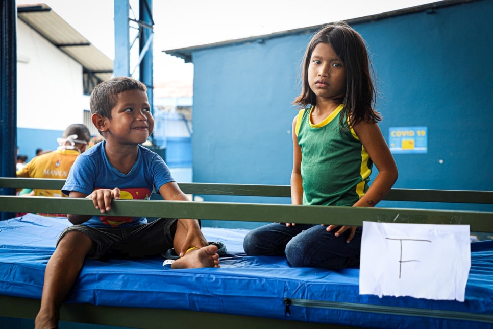 Des réfugiés et migrants indigènes warao vénézuéliens ont été relocalisés dans un centre d’hébergement à Manaus au Brésil, dans le contexte de la pandémie de Covid-19
