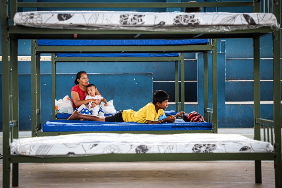 UNHCR and IOM welcome donor pledges for Venezuelan refugees and migrants