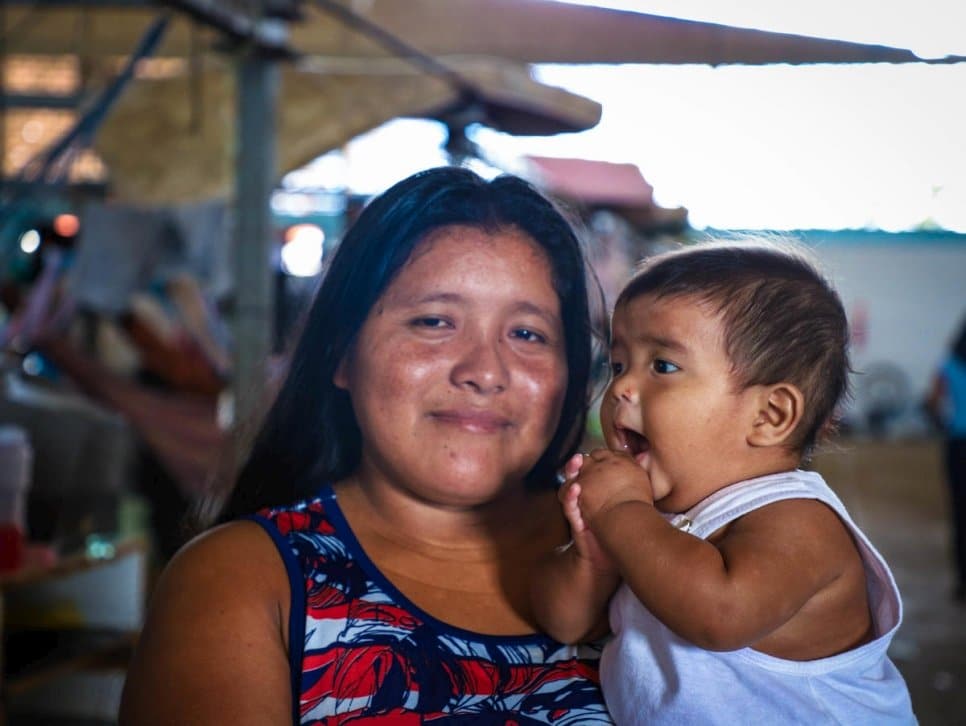 When Dialisa’s COVID-19 test came back positive, she worried she would have to be separated from her infant son, but they were able to quarantine together in the field hospital