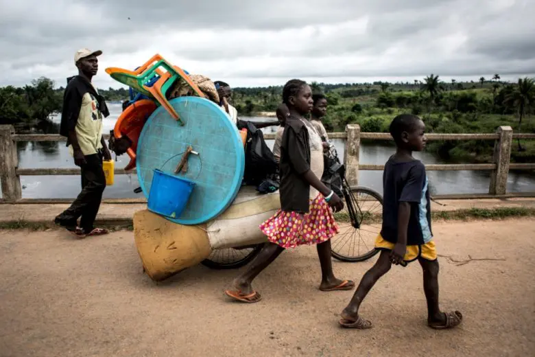 A family flee violence in Kamonia, Kasai Province, the Democratic Republic of the Congo, October 2017
