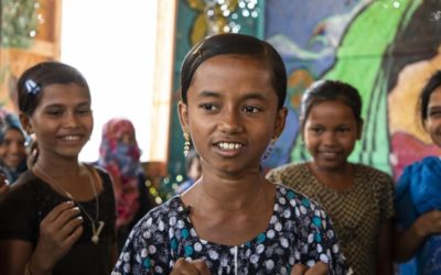 Les enfants réfugiés rohingyas apprennent à se soutenir les uns les autres