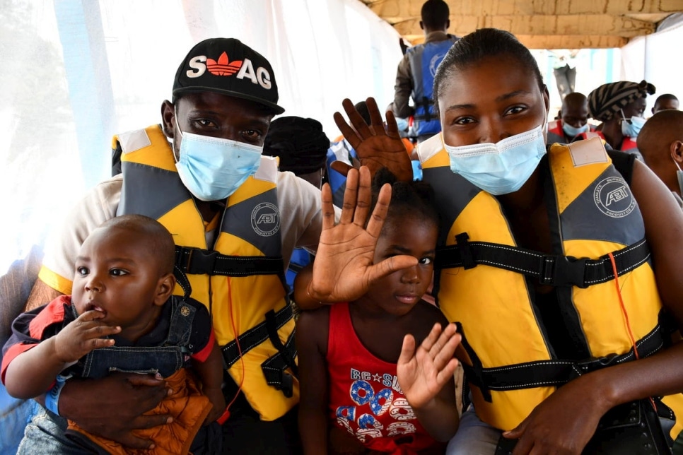 Un premier groupe de réfugiés centrafricains rentre de RDC depuis la pandémie de Covid-19