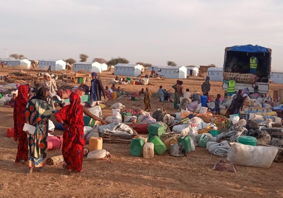 Au Burkina Faso, de nouvelles mesures de sécurité permettent à des réfugiés maliens de retourner dans un camp