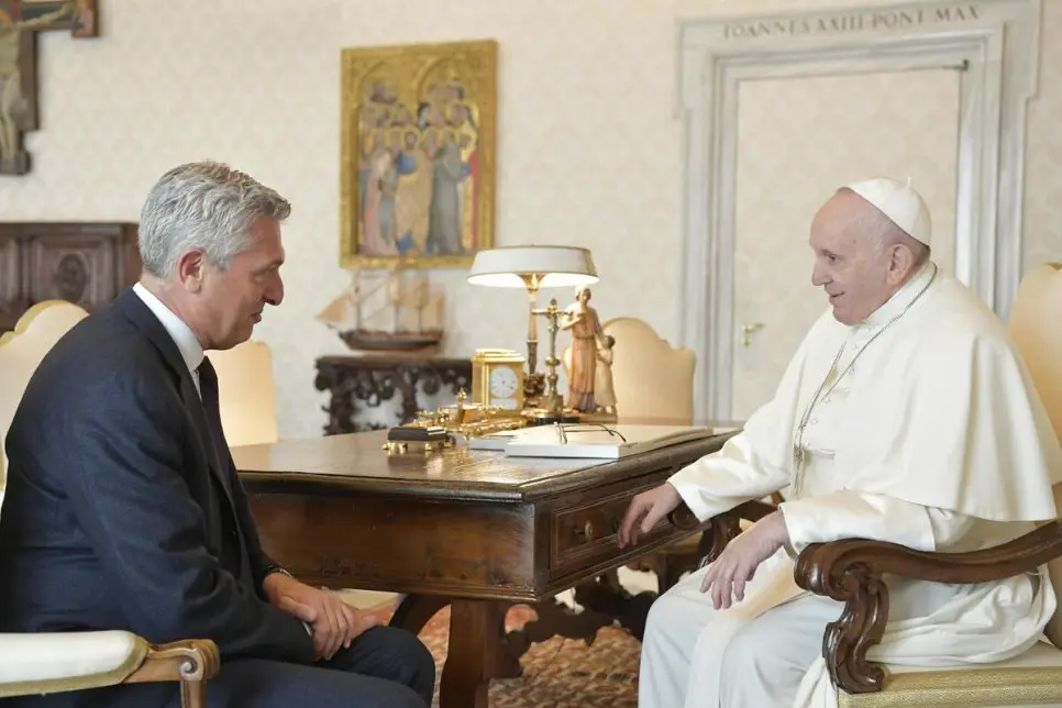 Rencontre entre Filippo Grandi, Haut Commissaire des Nations Unies pour les réfugiés, et le pape François. 