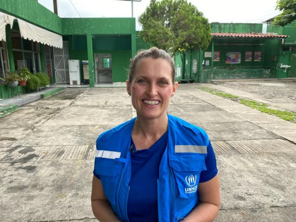 Kristin Riis Halvorsen, UNHCR’s head of office in Tapachula, Mexico, at a shelter for asylum-seekers. 