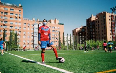 Un projet photographique mondial démontre le pouvoir du football dans les situations de déplacements de populations