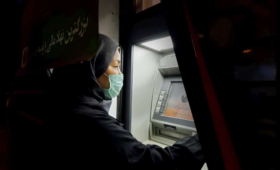 Iran policy change gives refugees access to banking services