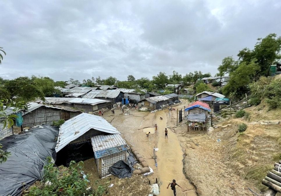 HCR : Des mesures urgentes sont nécessaires pour atténuer l’impact du changement climatique sur les personnes déplacées
