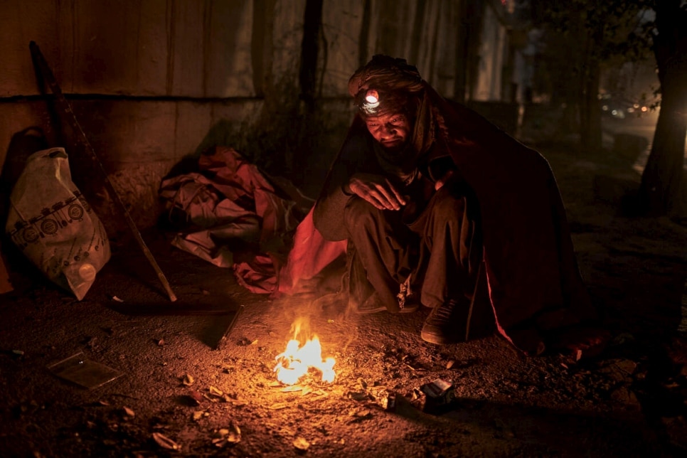 Le HCR souligne les besoins urgents des personnes déplacées de force en Afghanistan alors que l’hiver s’installe