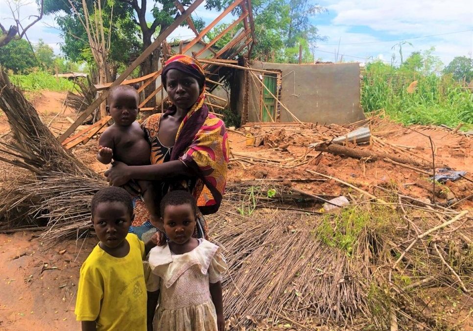 UNHCR and partners rush aid to thousands in Mozambique after Tropical Cyclone Gombe