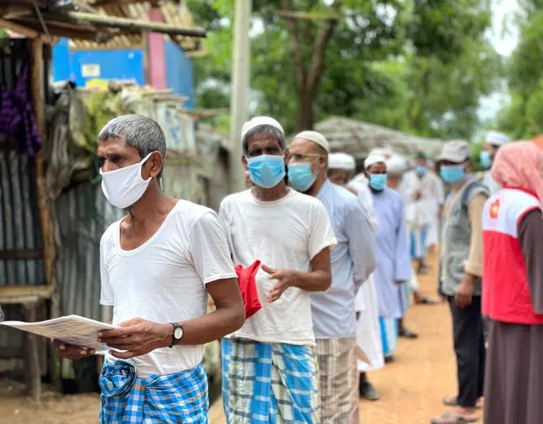 Bangladesh. Vaccination campaign for Rohingya refugees launched in Cox's Bazar