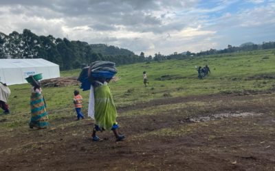 Des milliers de personnes fuient vers l’Ouganda suite à des affrontements en RD Congo