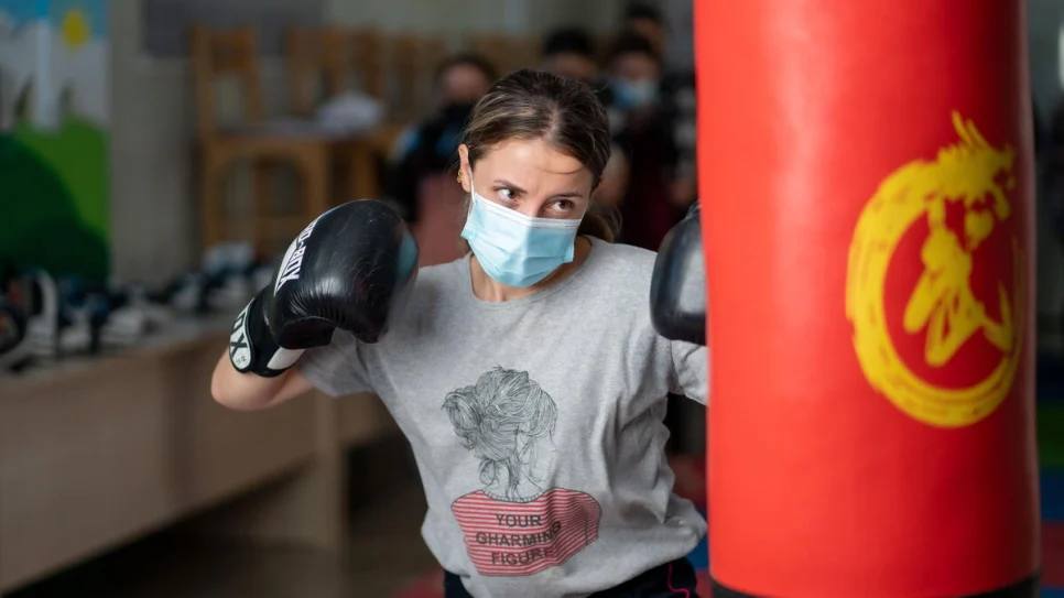 Des femmes yézidies font de la boxe pour se reconstruire