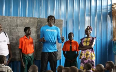 Wenyen Gabriel, basketteur des Lakers de Los Angeles se rend avec le HCR dans son pays natal, le Soudan du Sud, pour « faire entendre la voix des réfugiés et des personnes déplacées à travers le monde »