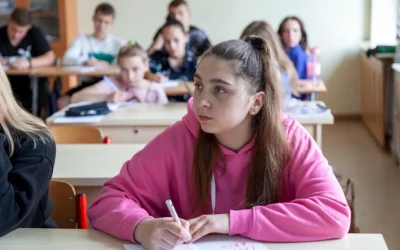 Une future architecte ukrainienne prépare son avenir dans une école en Pologne
