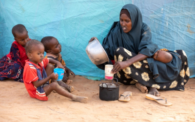 La sécheresse et le conflit forcent 80 000 personnes à fuir la Somalie pour rejoindre les camps de réfugiés de Dadaab au Kenya