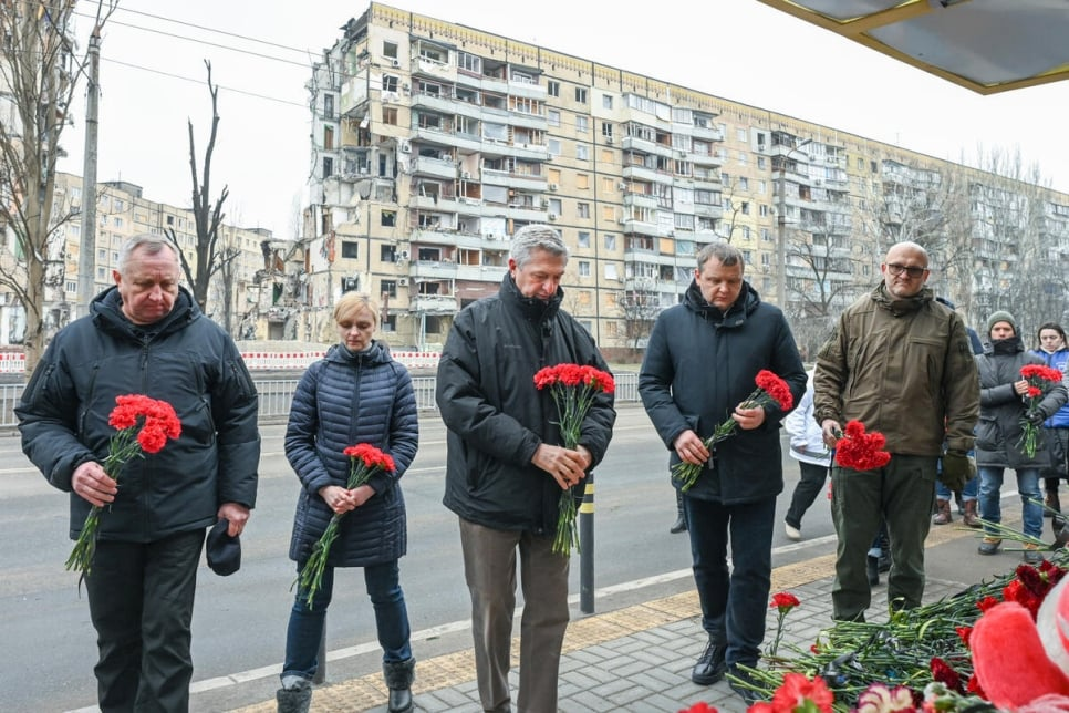 Après une visite de six jours en Ukraine, le chef du HCR consterné par le niveau de destruction