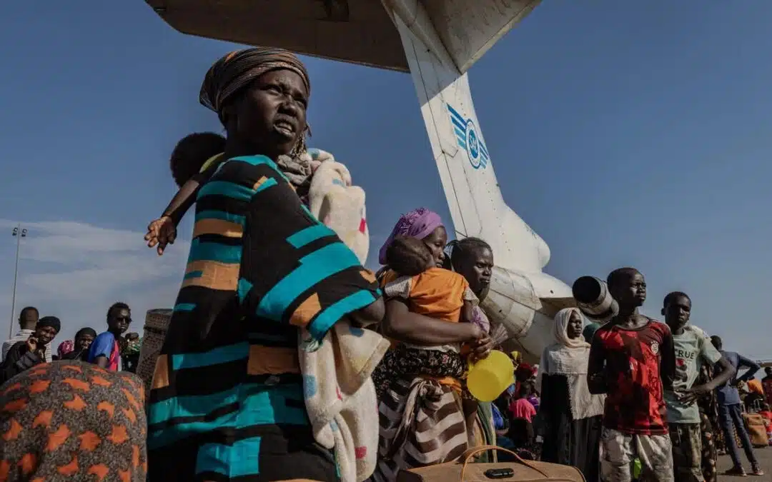 Cent jours après le début du conflit au Soudan, le HCR appelle à la fin des hostilités alors que le nombre de personnes déracinées ne cesse d’augmenter
