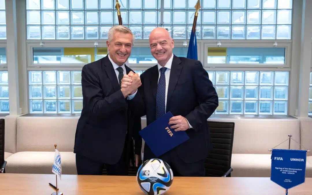 La FIFA et le HCR officialisent leur partenariat par la signature d’un protocole d’accord historique