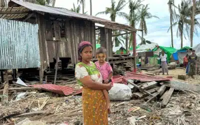 Les familles déplacées au Myanmar se préparent à la mousson après le passage d’un cyclone