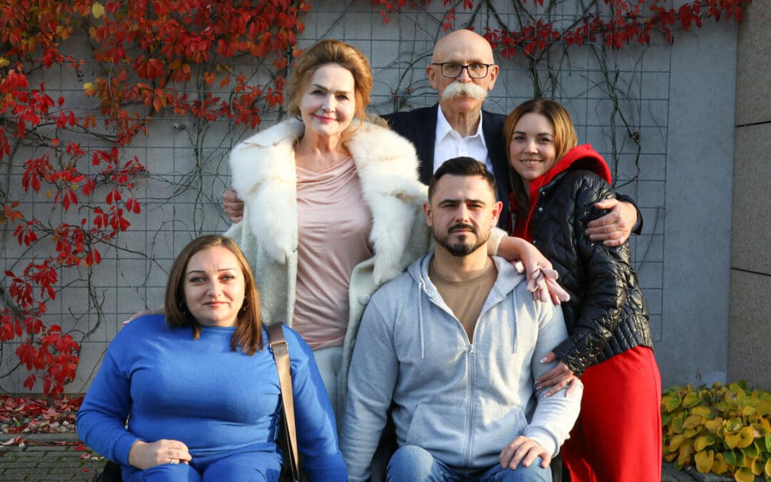 Polish couple help Ukrainian refugees to help themselves