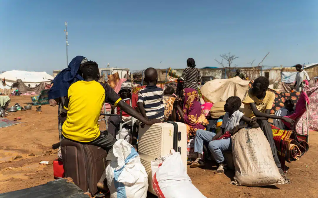 Les déplacements forcés s’aggravent au Soudan à mesure que les combats prennent de l’ampleur