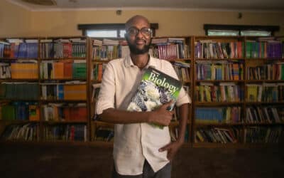 Journalist and former refugee wins UNHCR’s Nansen Award for championing refugee education in Kenya