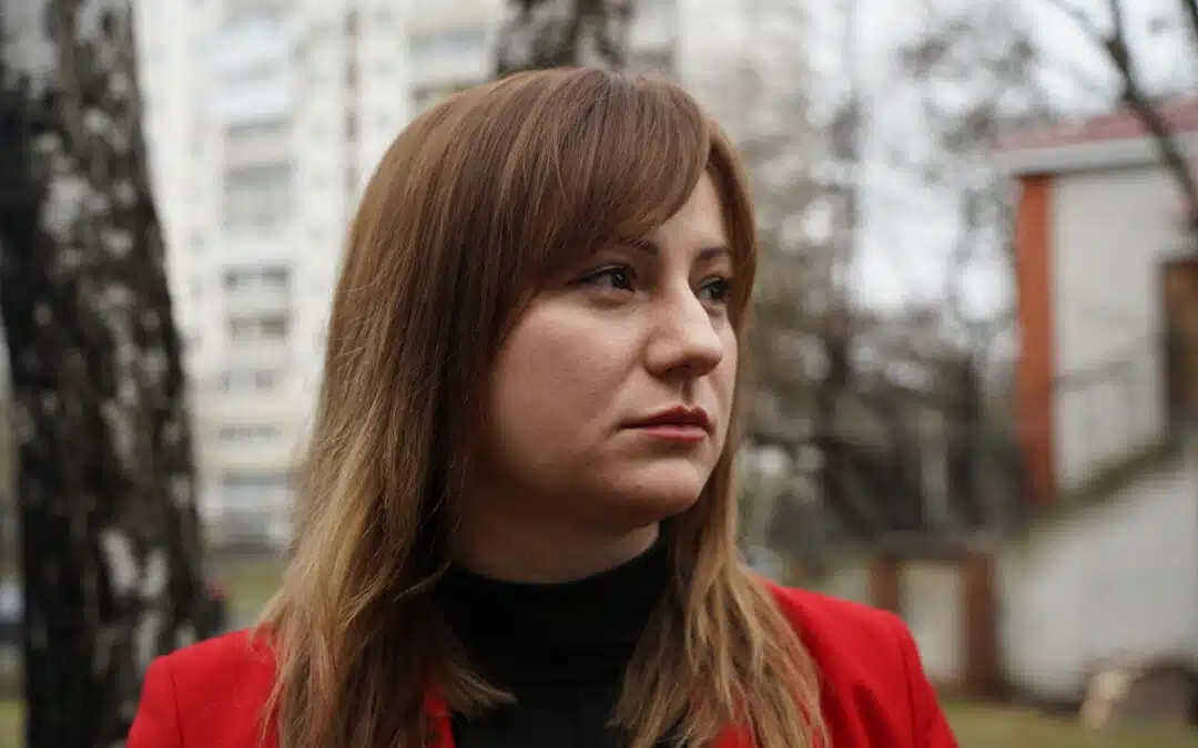Déplacée à deux reprises par la guerre en Ukraine, elle refuse de baisser les bras