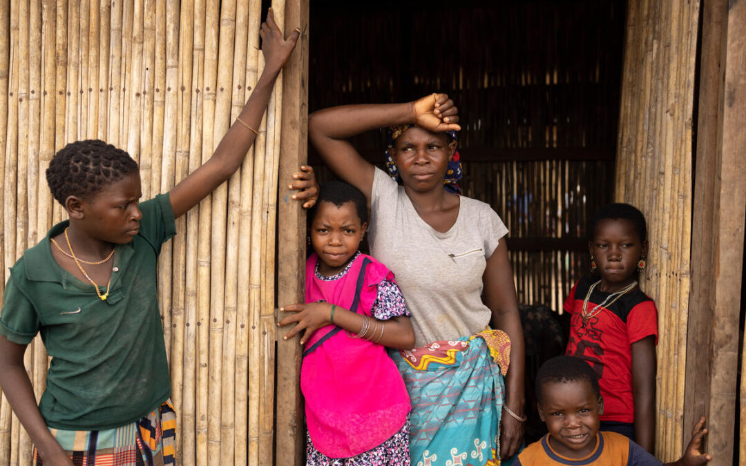 Dans le nord du Mozambique, certains fuient de nouvelles attaques tandis que d’autres rentrent chez eux