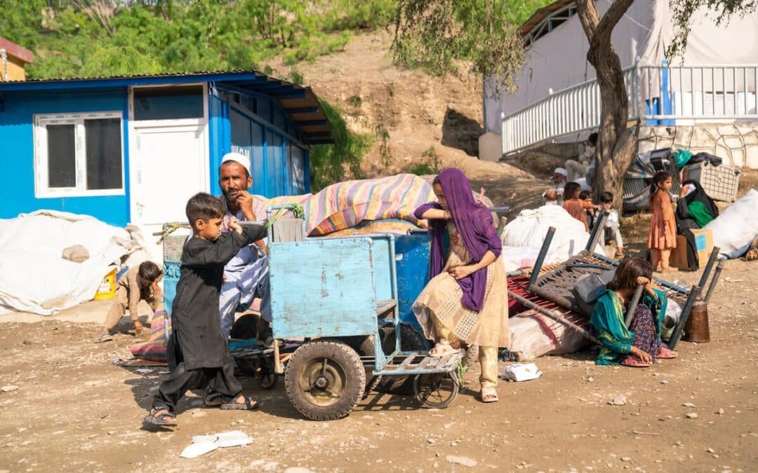 As Afghans are forced to return, UNHCR seeks support for humanitarian crisis