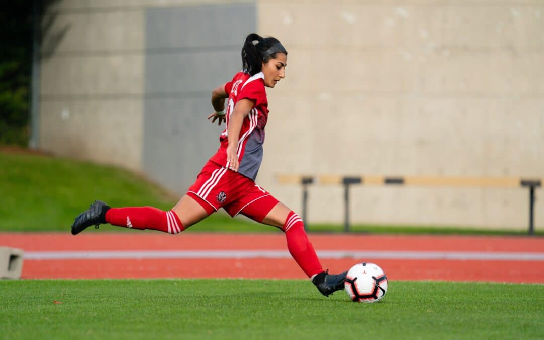 « Nous avons réussi! » Comment le soccer a aidé Farkhunda Muhtaj à trouver son but