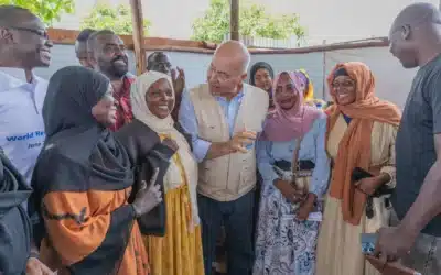 On his first visit to Ethiopia, UNHCR’s Salih focuses on inclusion and solutions for refugees